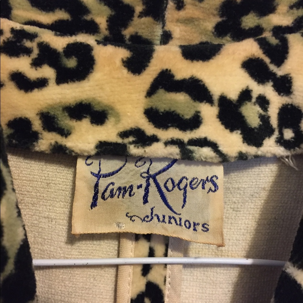 Vintage Leopard Jacket. Absolutely Adorable! - Picture 2 of 3